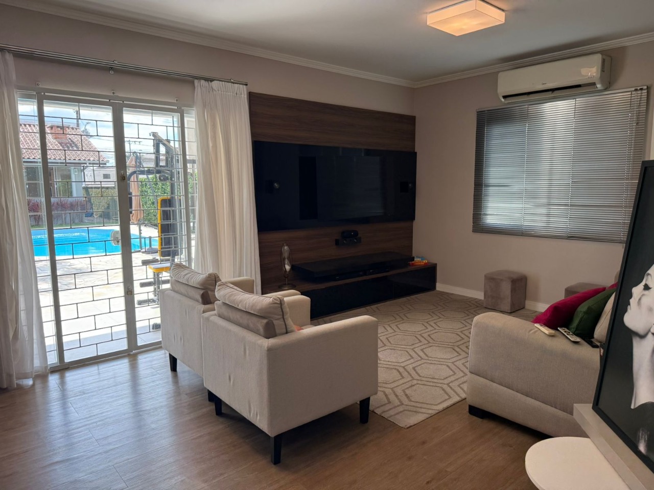 Casa Com Piscina - Imagem 5