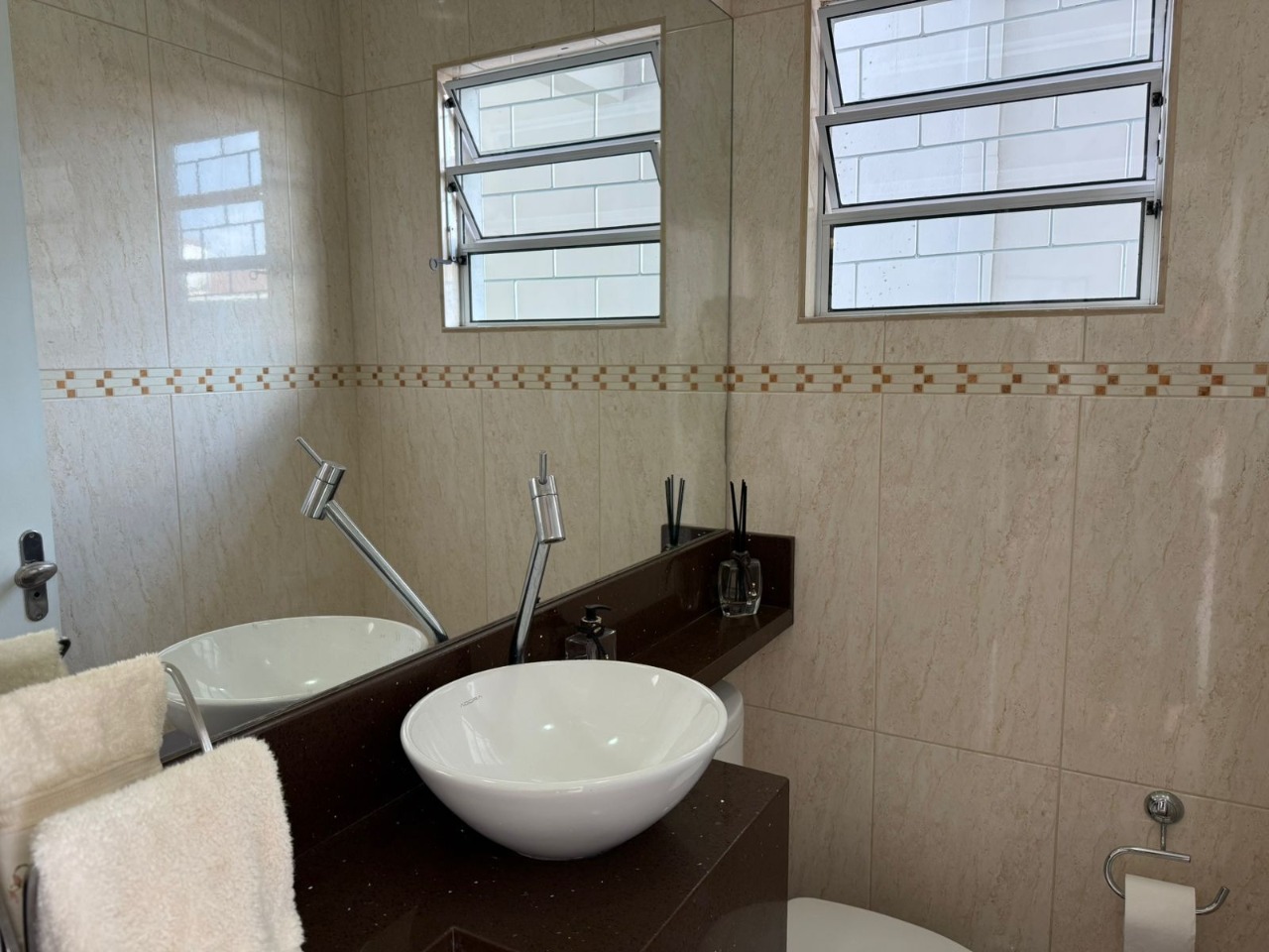 Casa Com Piscina - Imagem 13