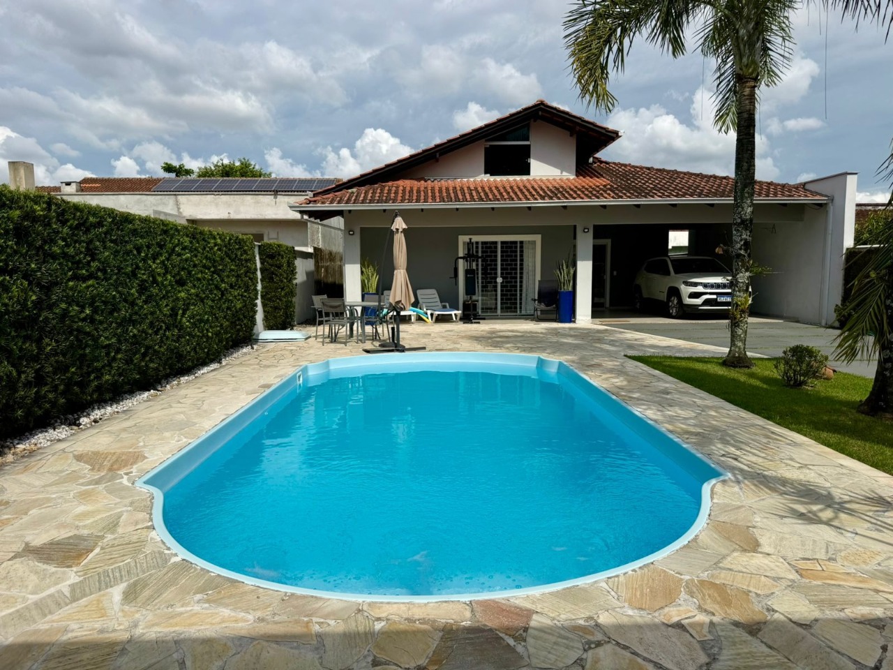 Casa Com Piscina